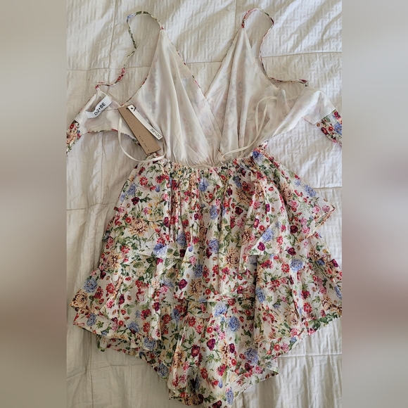 NWT Floral Romper - Picture 2 of 7